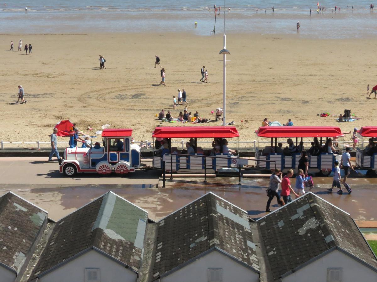The Royal Bridlington Hotel Exterior photo